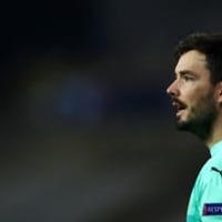 ドルトムント、GKビュルキを見切る？新守護神候補に3人をリストアップ