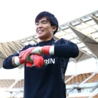 日本代表GK西川周作、キック弾道がすごすぎ！前川黛也も「金とれる」と脱帽