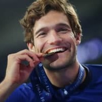 CL優勝後にチェルシー選手と熟睡ファンが遭遇！すると、こうなった