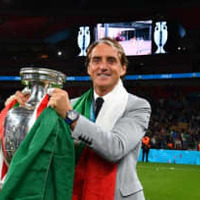 笑いもとる！イタリア代表マンチーニ監督 「EURO決勝前のスピーチ」がカッコよすぎ