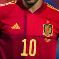 スペイン代表、背番号10がまさかのバルセロナ選手に