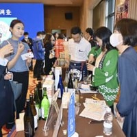 今年5月、中国貴州省貴陽市で開かれた日本酒をPRするイベント（共同）