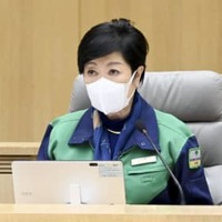 モニタリング会議に出席した東京都の小池百合子知事＝3日午後、都庁（東京都提供）