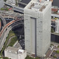 東芝本社が入るビル＝東京都港区