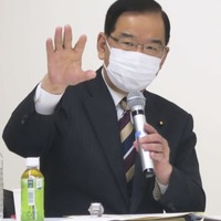 東京都内の会合に出席した共産党の志位委員長＝5日午後