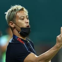 本田圭佑、カンボジアU-23代表の練習に合流。東南アジア杯に挑む