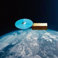 3Dプリンターを使い、宇宙空間で人工衛星アンテナを製造するイメージ（三菱電機提供）