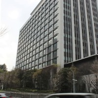 内閣府が入る中央合同庁舎8号館＝東京都千代田区