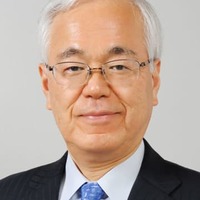 戸倉三郎氏