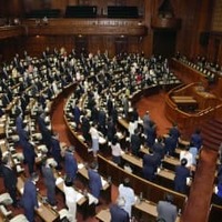 改正児童福祉法が可決、成立した参院本会議＝8日午前