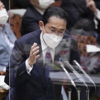 参院決算委の2020年度決算に関する締めくくり総括質疑で答弁する岸田首相＝13日午後