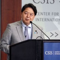 米ワシントンで講演する林外相＝29日（外務省提供・共同）
