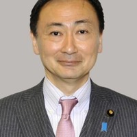 東徹氏