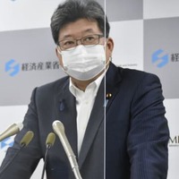 記者会見する萩生田経産相＝8日午前、経産省