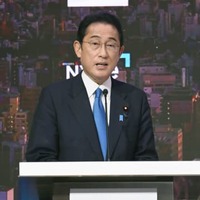 22日、米ニューヨーク証券取引所で講演する岸田首相＝ニューヨーク（代表撮影・共同）