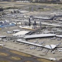 成田空港ターミナル全景。手前が第1ターミナル