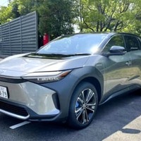 トヨタ自動車の新型EV「bZ4X」＝6月、愛知県長久手市