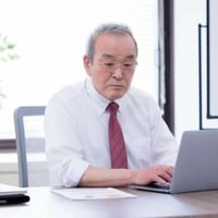 年金初心者の方の疑問に、専門家が回答します。今回は、現在63歳であと3年間、月収20万円の会社員を続けると、どのぐらい年金が増えるのかについてです。