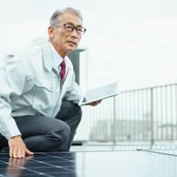 年金制度にまつわることは、難しい用語が多くて、ますます不安になってしまう人もいるのではないでしょうか。今回は78歳、フルタイム勤務の会社員男性からの質問に、専門家が回答します。