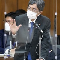 衆院総務委で答弁する寺田総務相＝17日午後