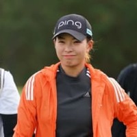 渋野日向子がロングパットをねじ込んで米国での今季最終Rをスタートした（撮影：ALBA)