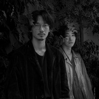 綾野剛、柄本佑／「花腐し」ティザーヴィジュアル（C）2023「花腐し」製作委員会