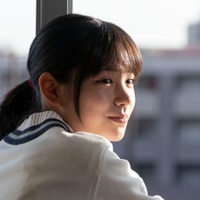 當真あみ（C）2023映画「水は海に向かって流れる」製作委員会（C）田島列島／講談社