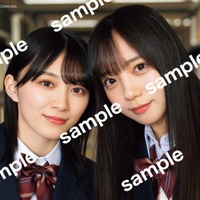 森田ひかる、齊藤京子／HMV&amp;amp;amp;BOOKS特典ポストカード（画像提供：光文社）