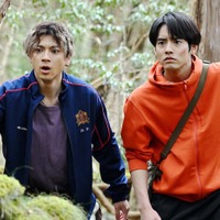 山田裕貴、赤楚衛二「ペンディングトレイン―８時２３分、明日　君と」第3話より（C）TBS