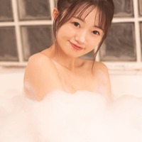 中井りかNGT48卒業記念写真集「好きでした」限定ポスター/撮影:池村隆司