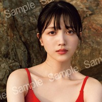 久保史緒里1st写真集「交差点」ランダム封入ポストカード(撮影:細居幸次郎)