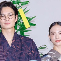 『１秒先の彼』公開記念舞台挨拶に登壇した岡田将生、清原果耶（C）モデルプレス