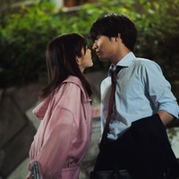 久間田琳加、赤楚衛二「こっち向いてよ向井くん」第2話より(C)日本テレビ