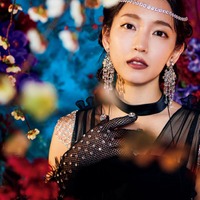 吉岡里帆/撮影:蜷川実花(LUCKY STAR)