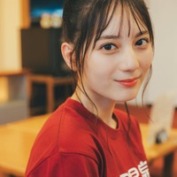 小坂菜緒(画像提供:白夜書房)