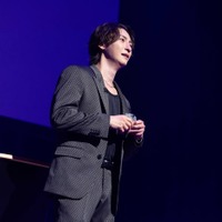 與真司郎「與真司郎announcement」(提供写真)