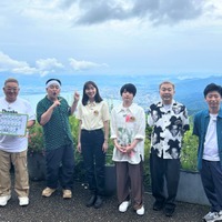 (左から)サンドウィッチマン(伊達みきお、富澤たけし)、飯豊まりえ、西畑大吾、フットボールアワー(岩尾望、後藤輝基)(C)テレビ朝日