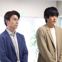 中尾明慶、杉野遥亮「ばらかもん」より（C）フジテレビ