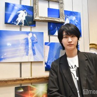 お気に入りのライブ写真スポットで撮影!/桜田通(C)モデルプレス