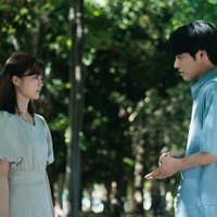 生田絵梨花、赤楚衛二「こっち向いてよ向井くん」第6話より(C)日本テレビ