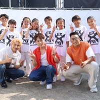 (前列左から)小森隼、EXILE TETSUYA、関口メンディー(C)EXILE TETSUYA presents オリジナルダンスワークショップショー「EXILE TETSUYA with EXPG」