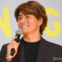 “LAスタイル”で通勤する森本慎太郎(C)モデルプレス