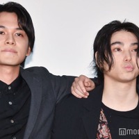 熱い友情を見せた北村匠海、村上虹郎(C)モデルプレス