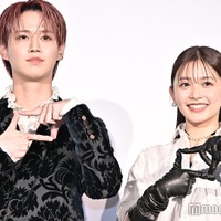 『夜が明けたら、いちばんに君に会いにいく』公開記念舞台挨拶に出席した白岩瑠姫、久間田琳加(C)モデルプレス