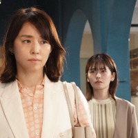 石田ゆり子、小芝風花「転職の魔王様」第9話より(C)カンテレ