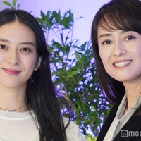 囲み会見に出席した武井咲、後藤久美子（C）モデルプレス