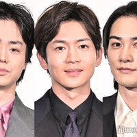 映画『ミステリと言う勿れ』初日舞台挨拶に出席した菅田将暉、松下洸平、町田啓太（C）モデルプレス