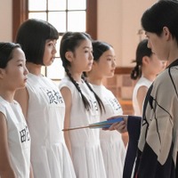 澤井梨丘、木村湖音、小南希良梨、翼和希「ブギウギ」第6話(C)NHK