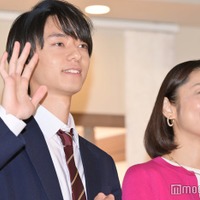 「コタツがない家」制作発表会見に出席した作間龍斗、小池栄子(C)モデルプレス