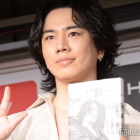 「LAST SCENE」刊行記念イベントに登壇したOMI(C)モデルプレス